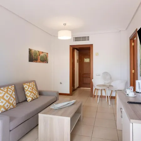 Hotell Landmar Costa Gigantes Family 4*