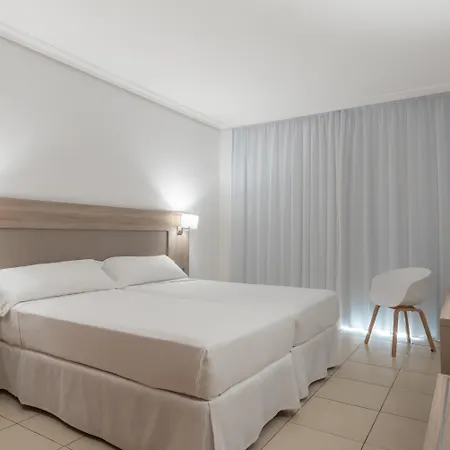 Landmar Costa Gigantes Family ホテル 4*