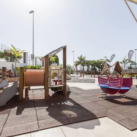 Landmar Costa Gigantes Family Hotell