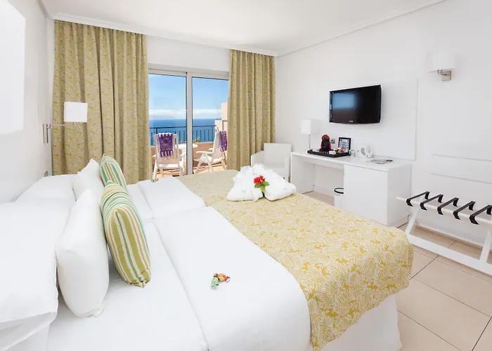 Landmar Costa Gigantes 4*
