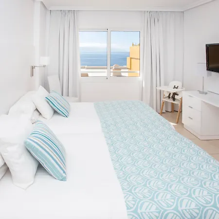 Hotel Landmar Costa Gigantes Family 4*