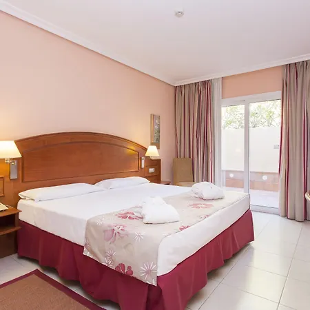 Landmar Costa Gigantes Family Hotel 4*