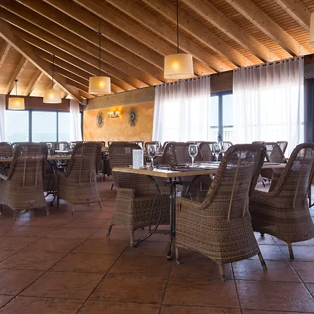 Landmar Costa Gigantes Family