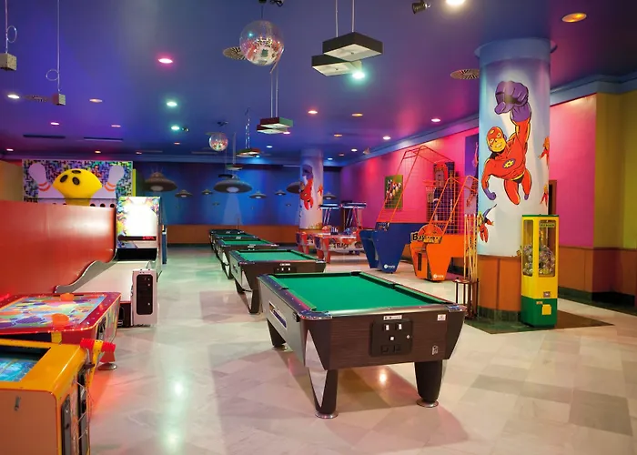 Landmar Costa Gigantes Family Hotel 4*